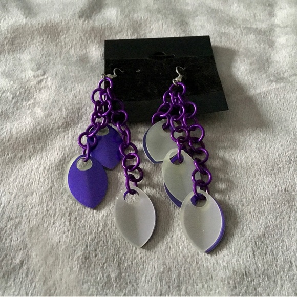 Titanium Dragon Scale Earrings with black light reactive scales. - Picture 2 of 6